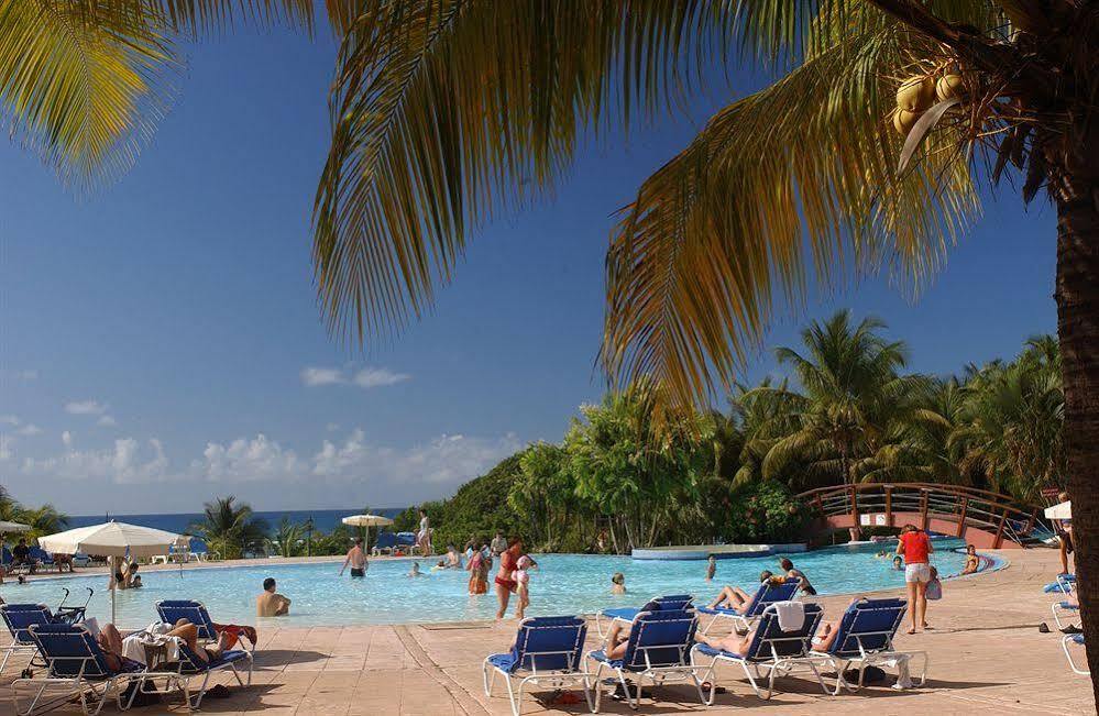 Residence Pierre & Vacances Premium Les Tamarins Sainte-Anne  Exterior foto